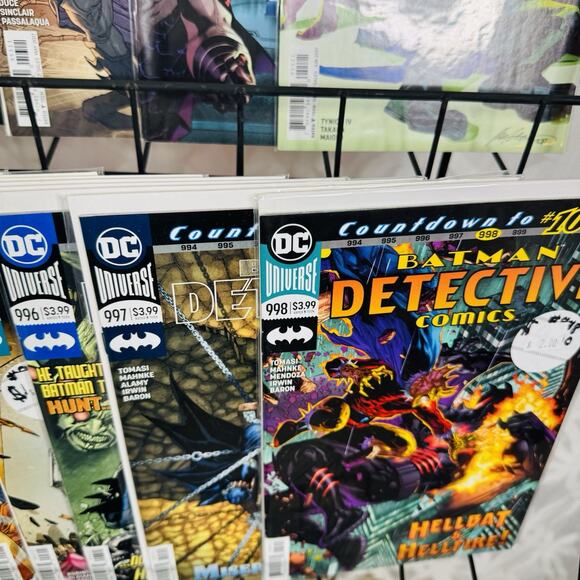 Detective Comics Batman 946-948 951-956 966 971 974-975 980 990 992-993 996-998 - Picture 7 of 8